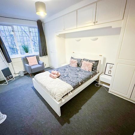 Cosy Apartments Near Hampstead Heath With Free On-Site Parking & Private Gardens, Golders Green Londýn Exteriér fotografie