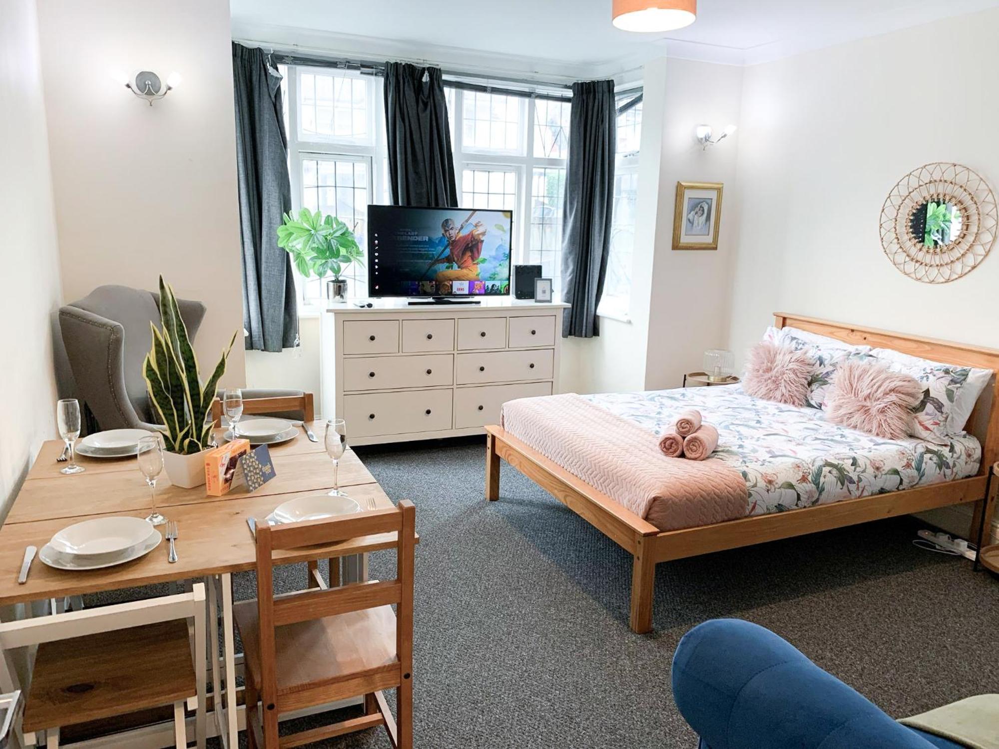 Cosy Apartments Near Hampstead Heath With Free On-Site Parking & Private Gardens, Golders Green Londýn Exteriér fotografie