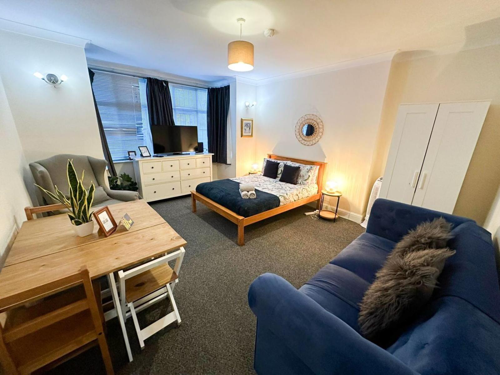 Cosy Apartments Near Hampstead Heath With Free On-Site Parking & Private Gardens, Golders Green Londýn Exteriér fotografie