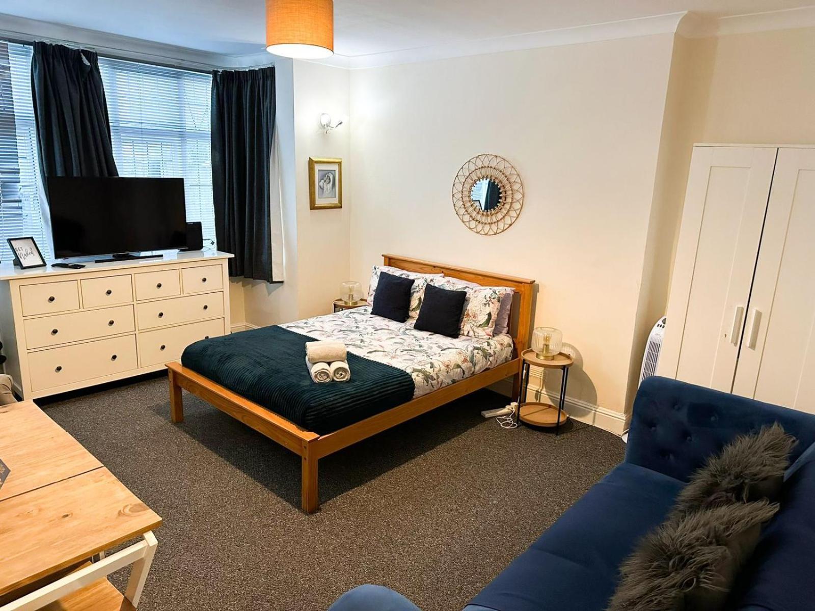 Cosy Apartments Near Hampstead Heath With Free On-Site Parking & Private Gardens, Golders Green Londýn Exteriér fotografie