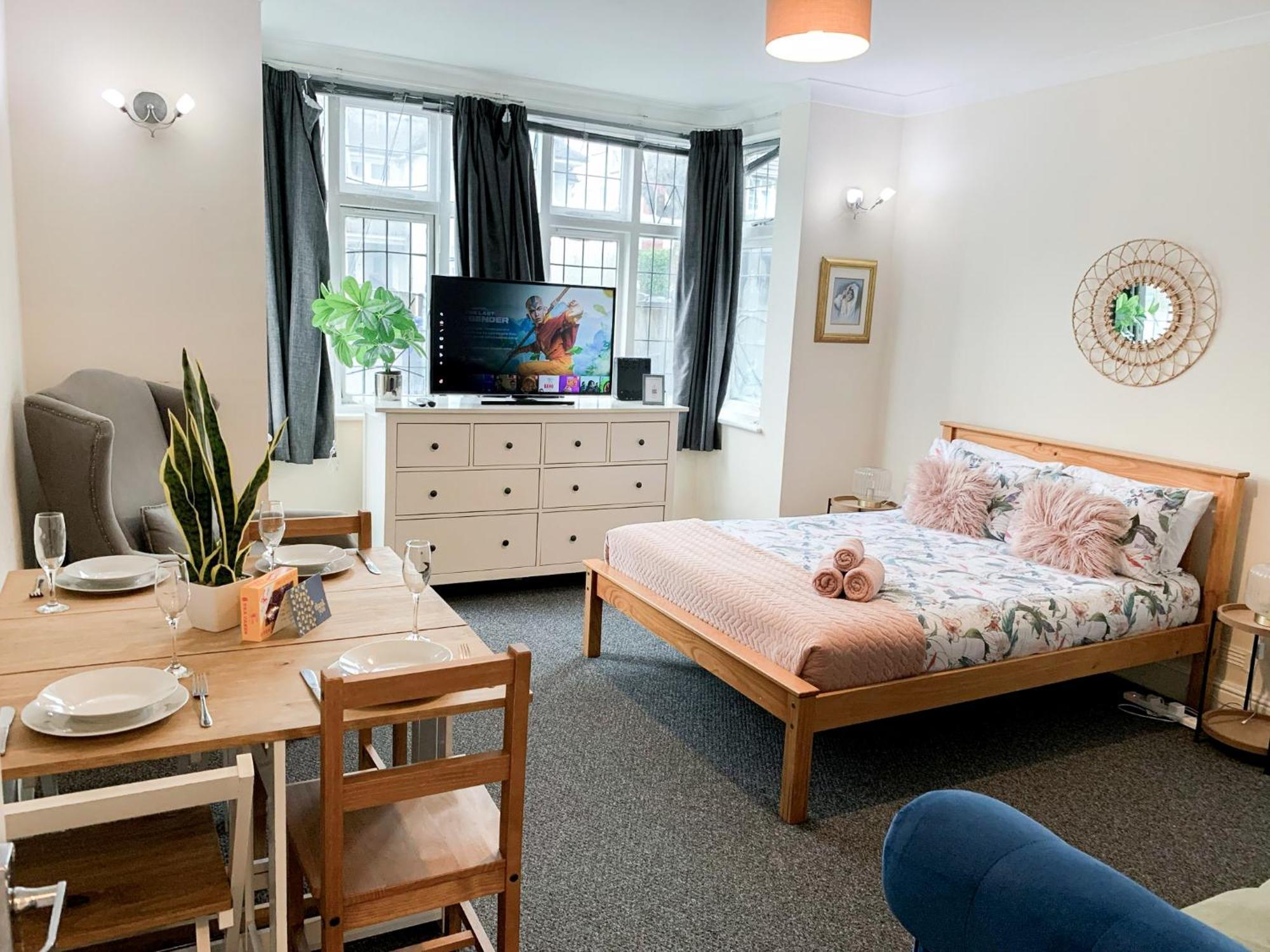 Cosy Apartments Near Hampstead Heath With Free On-Site Parking & Private Gardens, Golders Green Londýn Exteriér fotografie