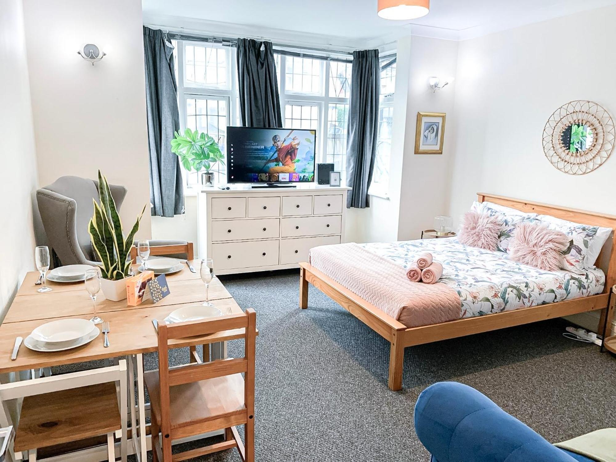Cosy Apartments Near Hampstead Heath With Free On-Site Parking & Private Gardens, Golders Green Londýn Exteriér fotografie