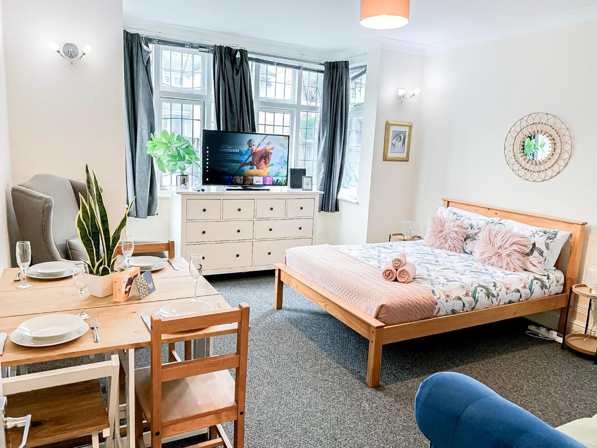 Cosy Apartments Near Hampstead Heath With Free On-Site Parking & Private Gardens, Golders Green Londýn Exteriér fotografie
