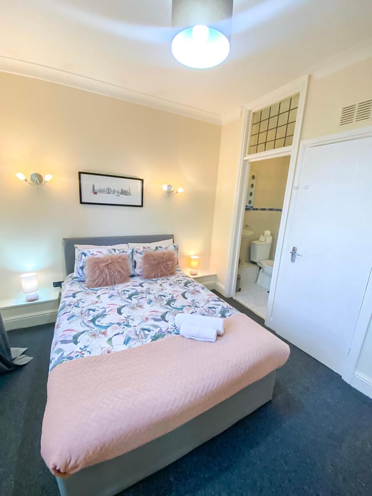 Cosy Apartments Near Hampstead Heath With Free On-Site Parking & Private Gardens, Golders Green Londýn Exteriér fotografie
