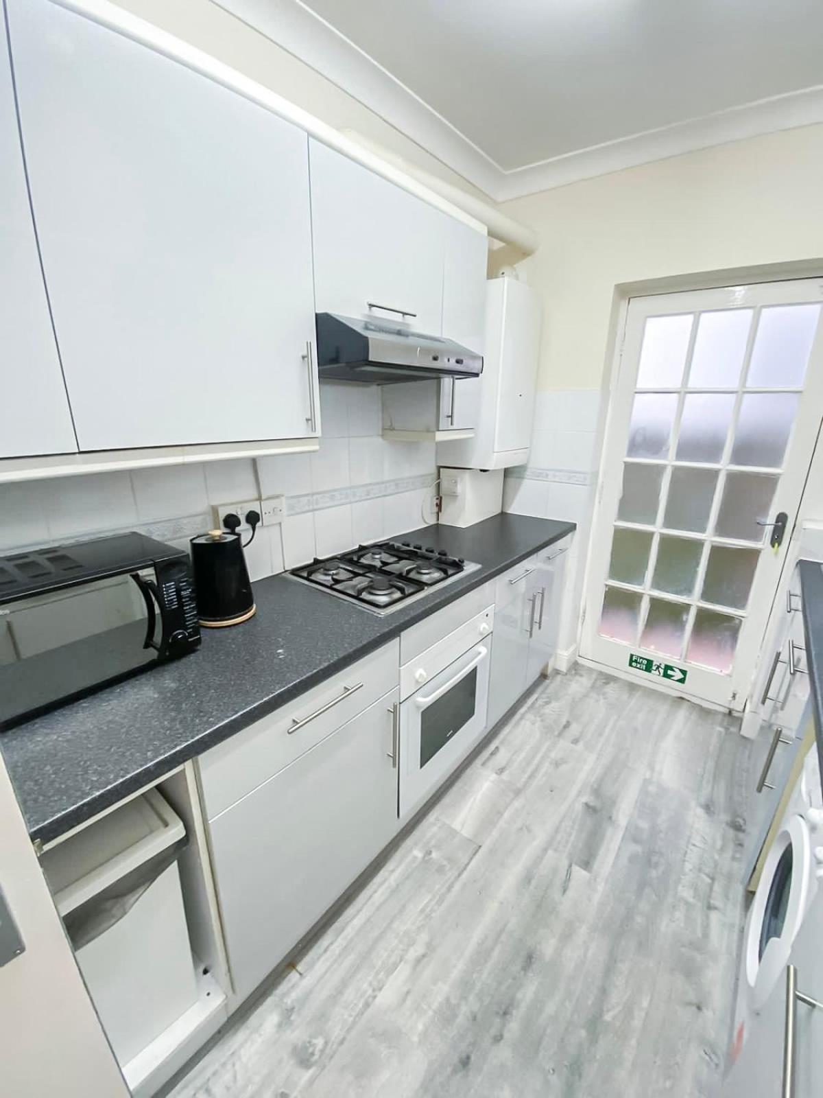 Cosy Apartments Near Hampstead Heath With Free On-Site Parking & Private Gardens, Golders Green Londýn Exteriér fotografie